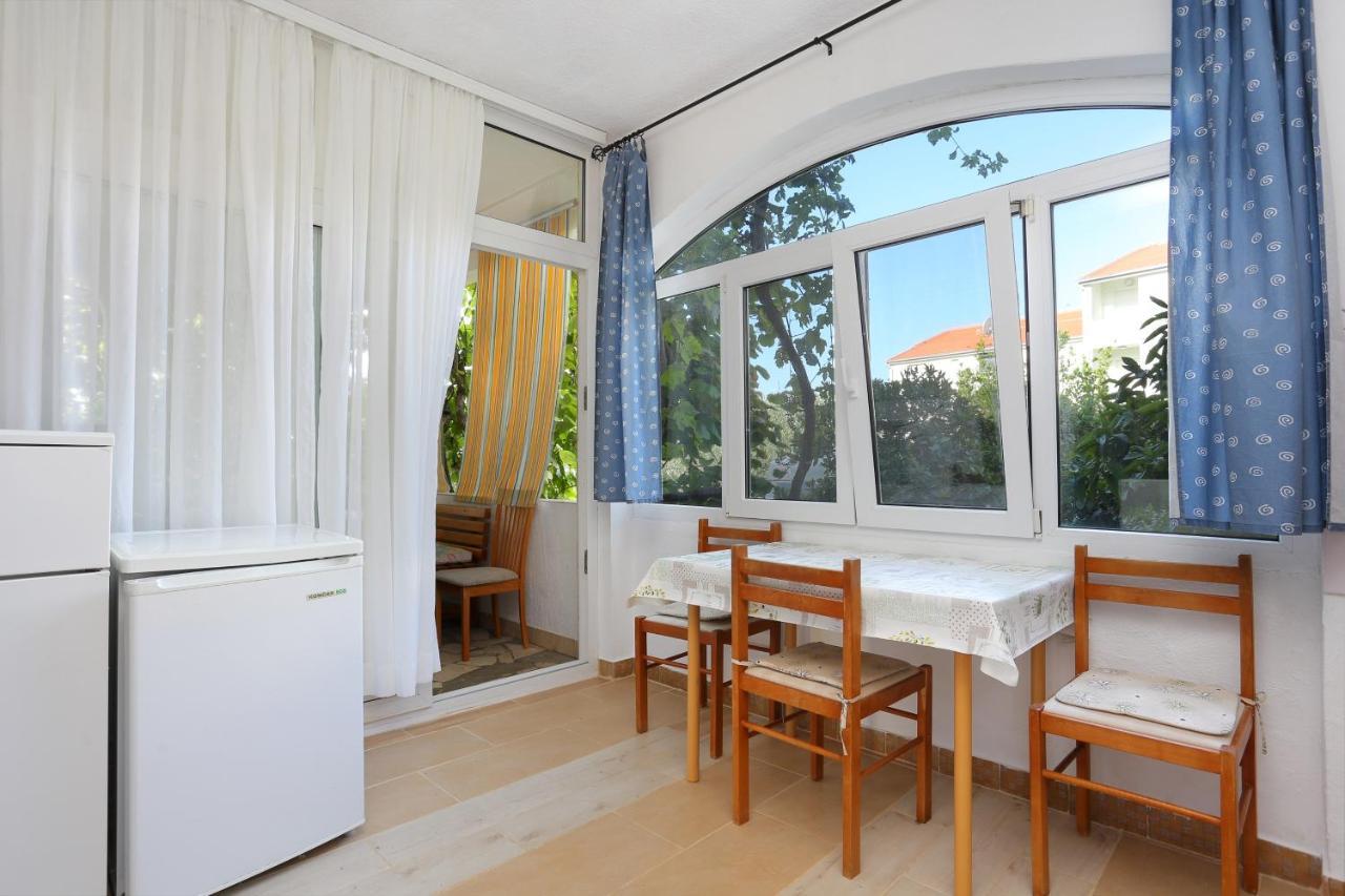 Apartments By The Sea Okrug Gornji, Ciovo - 1069 Trogir Zewnętrze zdjęcie