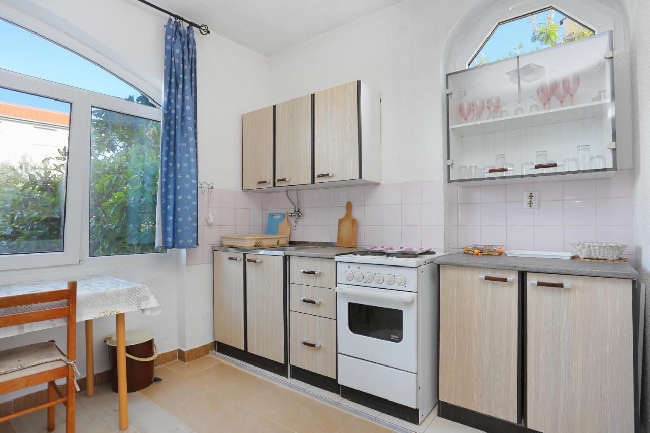 Apartments By The Sea Okrug Gornji, Ciovo - 1069 Trogir Zewnętrze zdjęcie